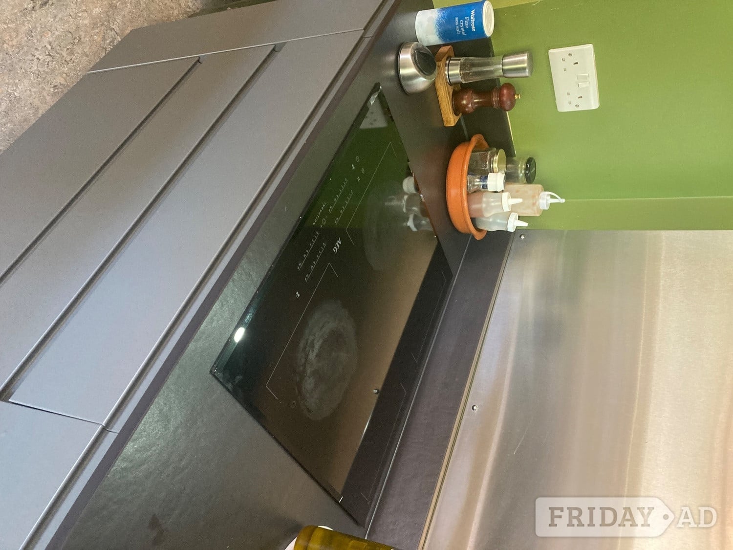 Fridge freezer freestanding, induction hob and integrated oven - Home Appliances in Heathfield