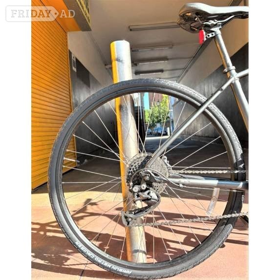 Trek FX2 Hybrid Bike