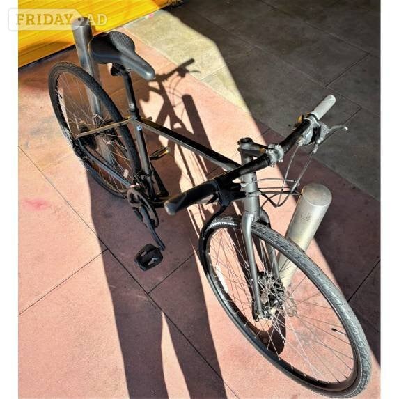 Trek FX2 Hybrid Bike - Bicycles in Kensington