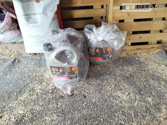 BRAND NEW UN OPENED 3 X 5 LITRE OFF SYNTHETIC OIL 5W/40