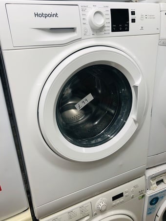 Hotpoint washing machine 7kg load Like New 
