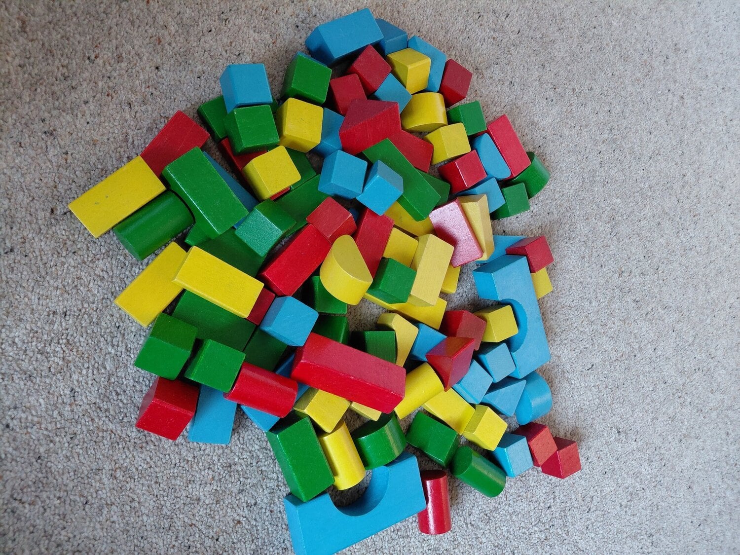 Chad Valley Wooden Building Blocks with Storage Tub - Baby & Kids in Winchester