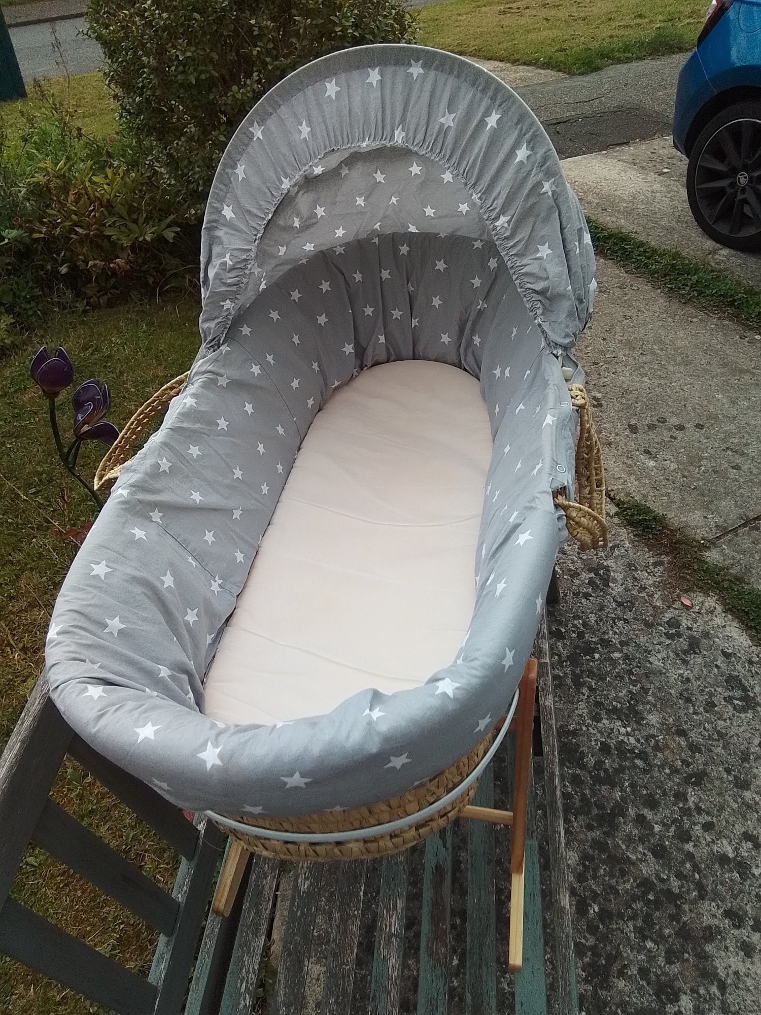 Crawley Beautiful Moses Basket