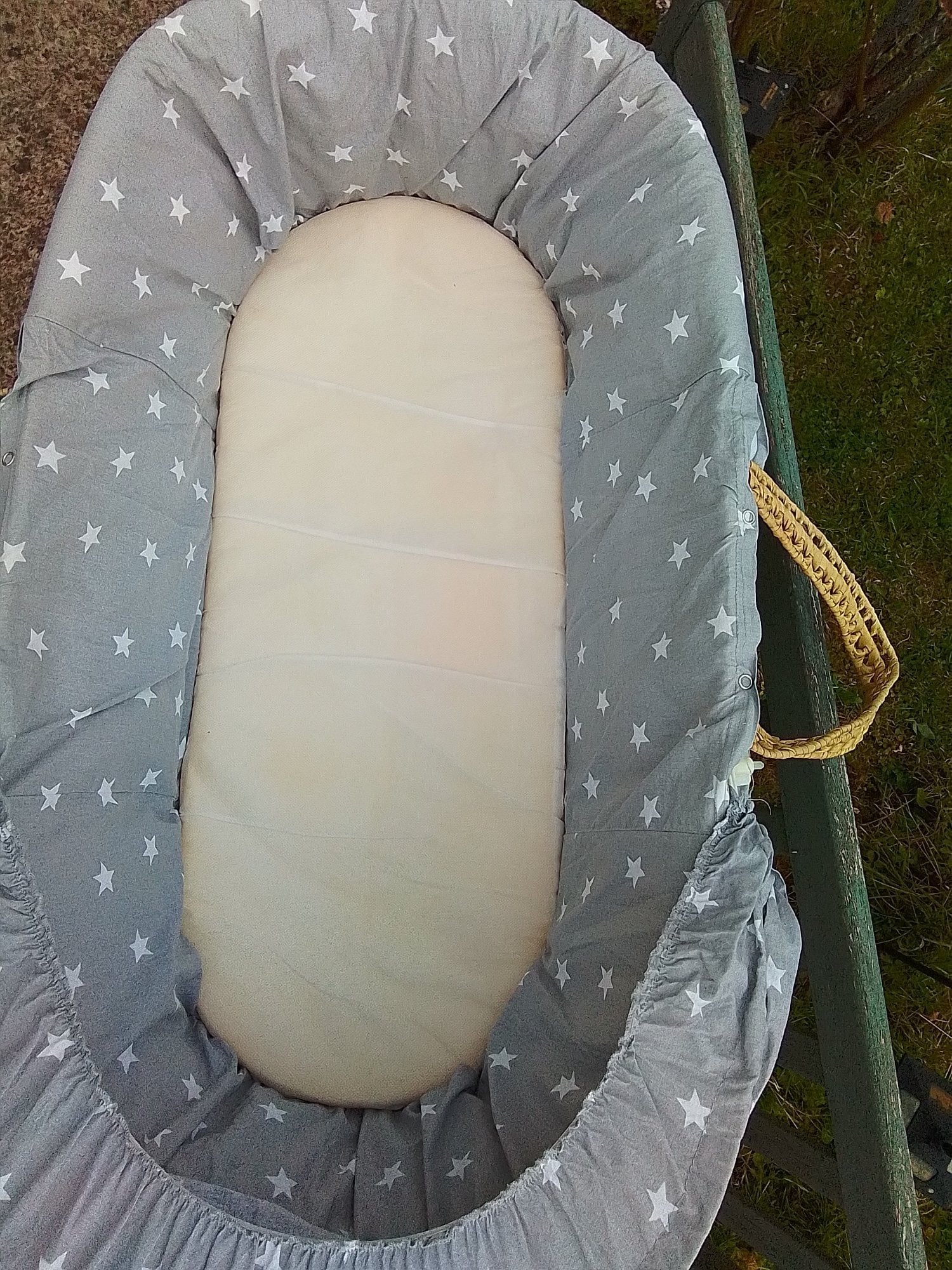 Beautiful Moses Basket - Baby & Kids in Crawley