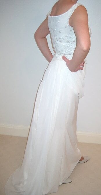 London WEDDING DRESS by the world renowned brand & specialist wedding dress makers “Pronovias Collection”. 