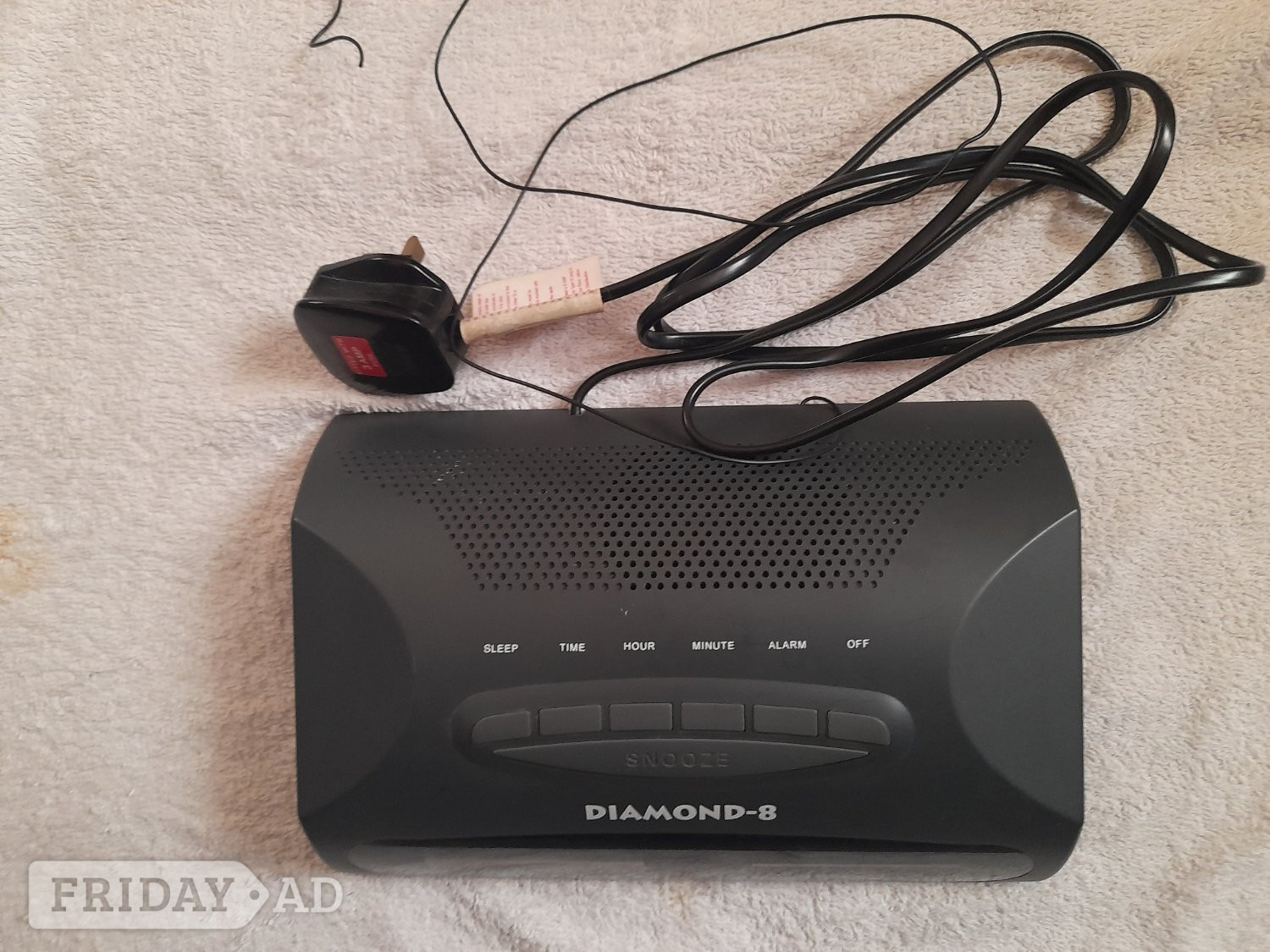 Diamond 8 Clock Radio  Mains or Battery. See Photos in Stourbridge