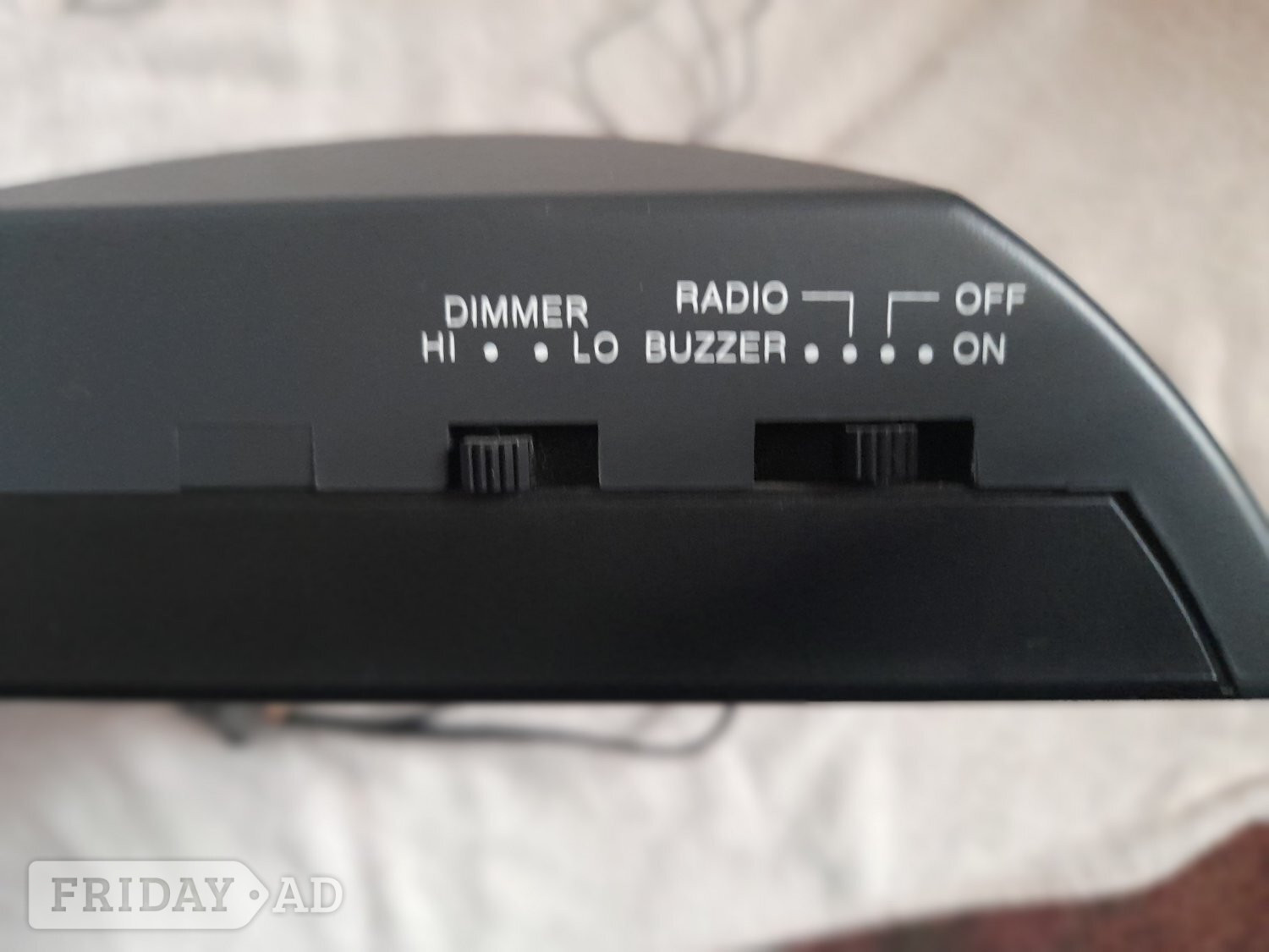 Stourbridge Diamond 8 Clock Radio  Mains or Battery. See Photos