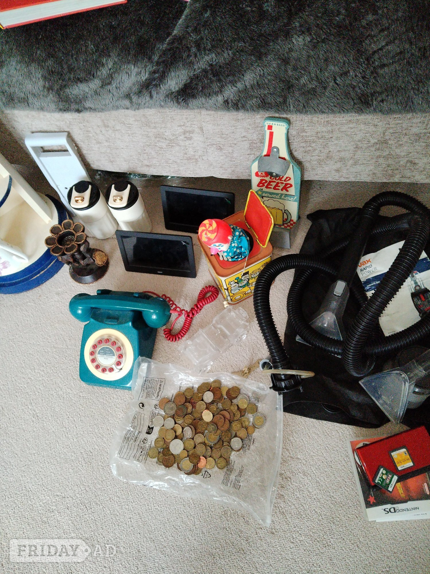 Collectible and household job lot
