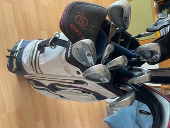 TAYLORMADE GOLF CLUBS 