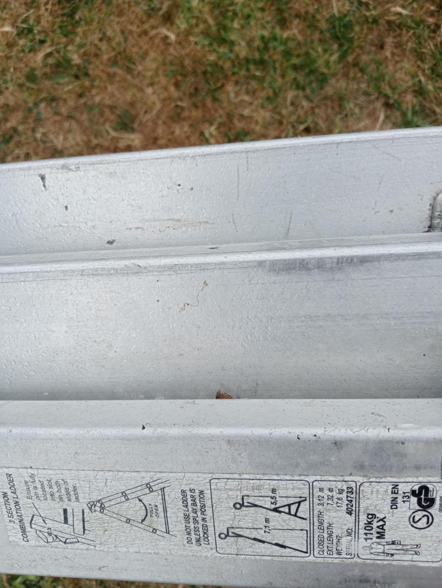 Wickes professional 3 section combination ladder: Max height 7.4m - DIY in Bognor Regis