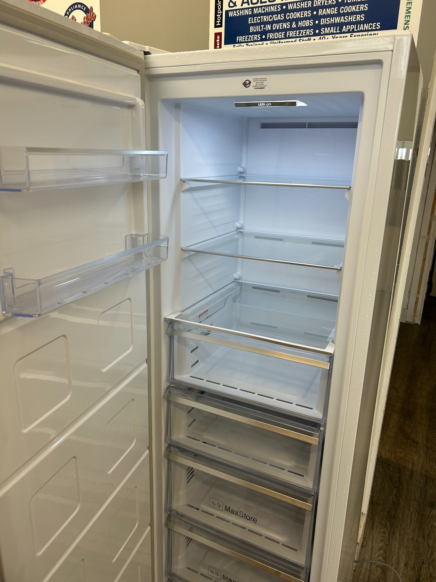 BLOMBERG TALL FREEZER
