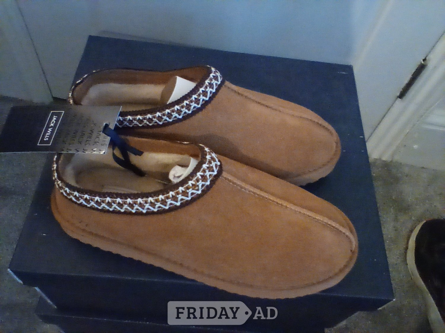Eastbourne Womens snug bootie slippers brand new size 7(40) cost £54.99