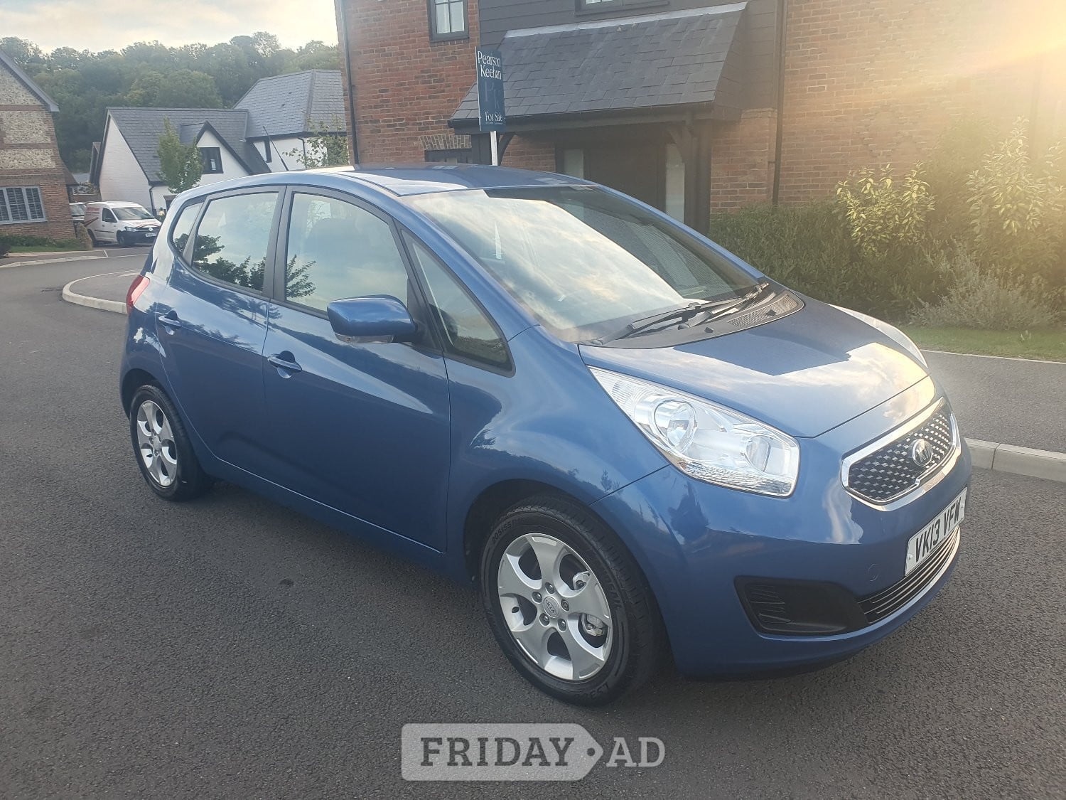 KIA VENGA 1.4 ECODYNAMICS, 12 MONTHS MOT,37,000 GENUINE MILES FSH in Brighton