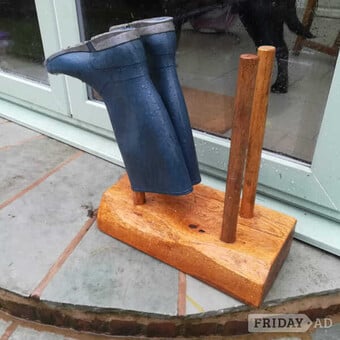 HANDCRAFTED OAK WELLY BOOT STANDS