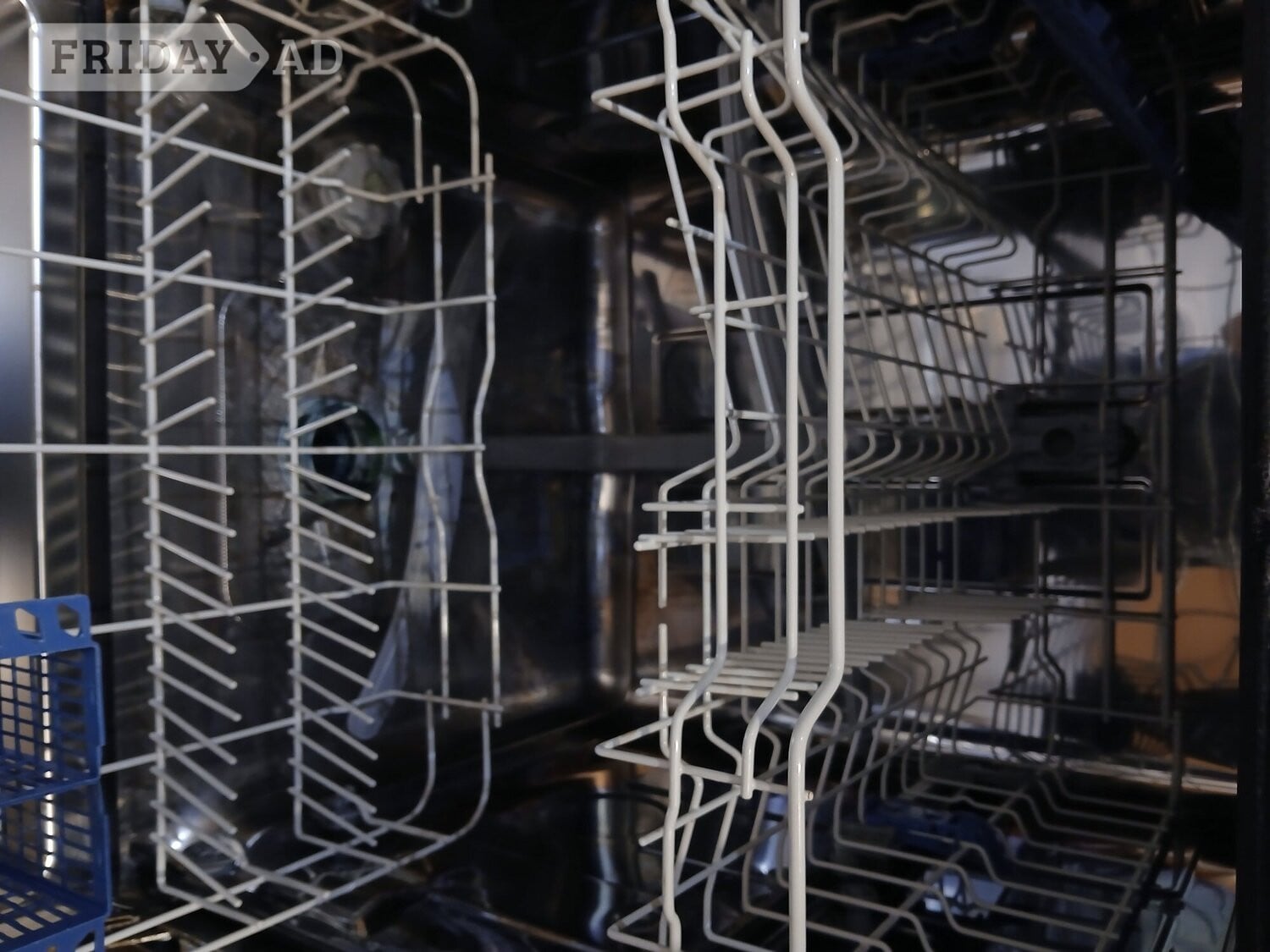 Indesit Dishwasher DIF04B1 - Home Appliances in Eastbourne