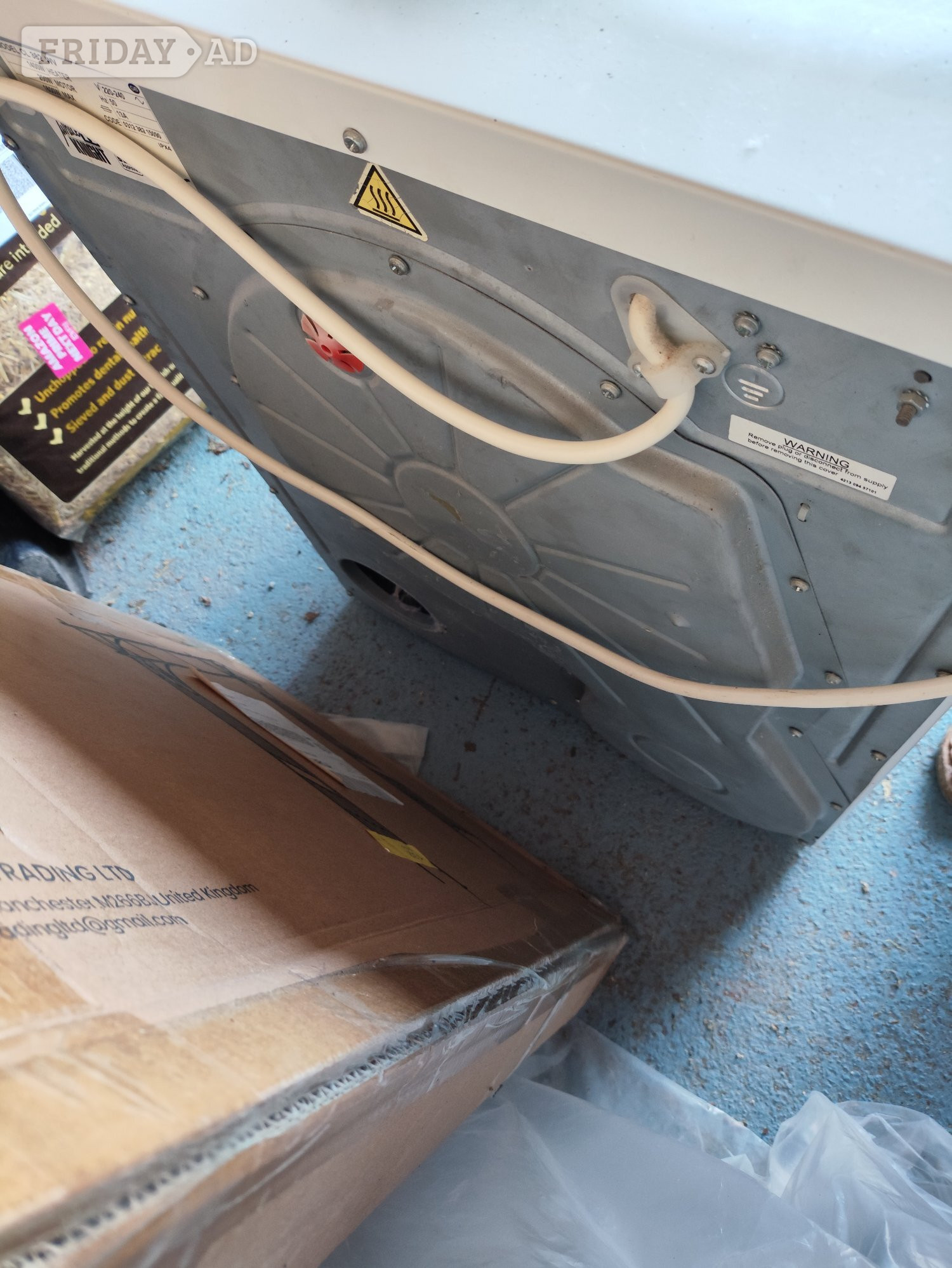 Small White Knight vented Tumble Dryer CL382WV - Home Appliances in Weston-Super-Mare