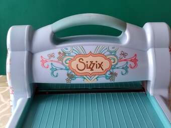 SIZZIX BIG SHOT