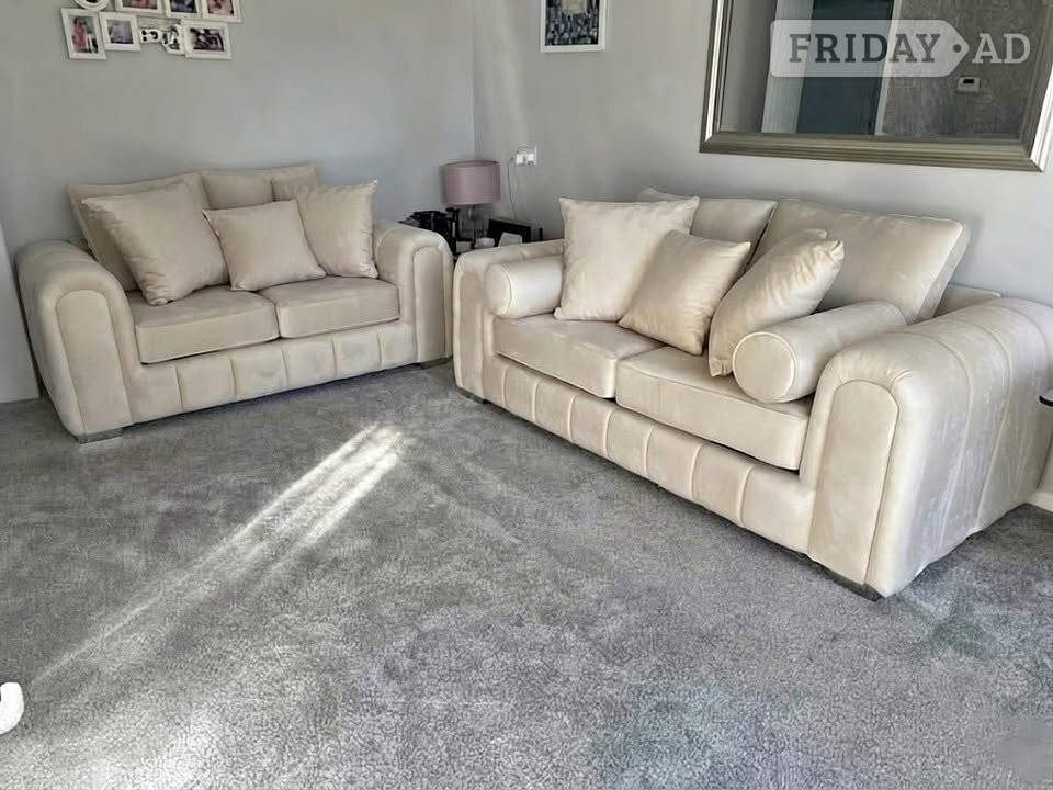Lilly 3+2 Seater Sofa – Soft & Classic Comfort Lilly || Cash On D in Nottingham