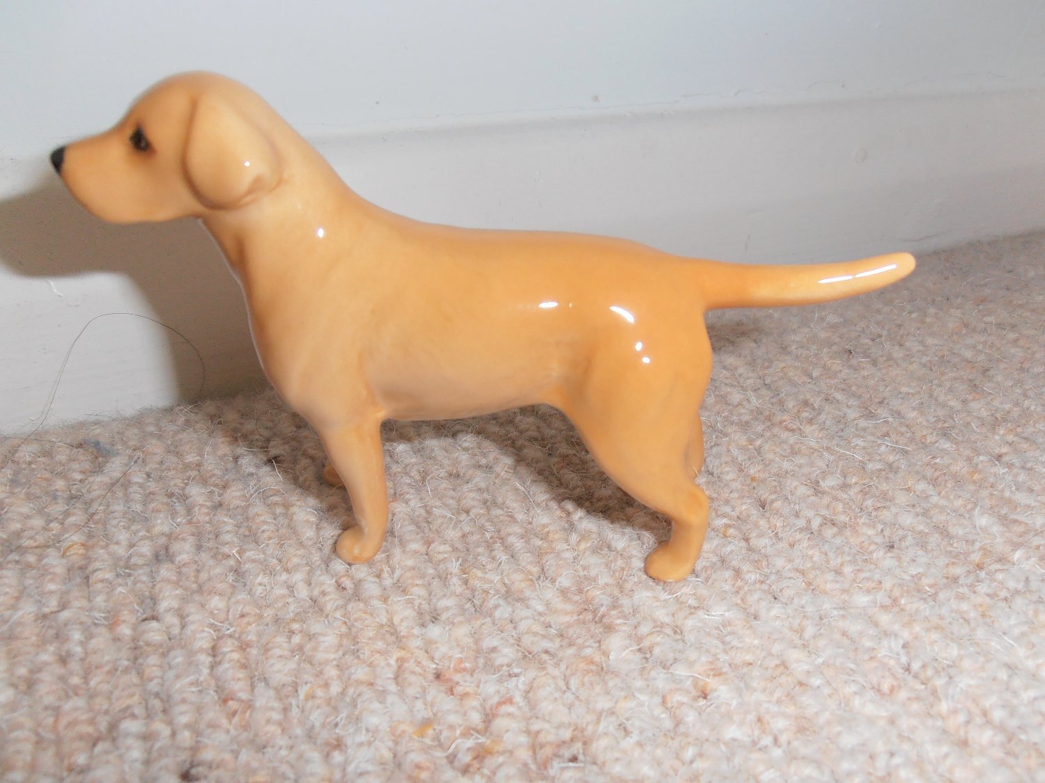 Beautiful China Beswick Yellow Labrador