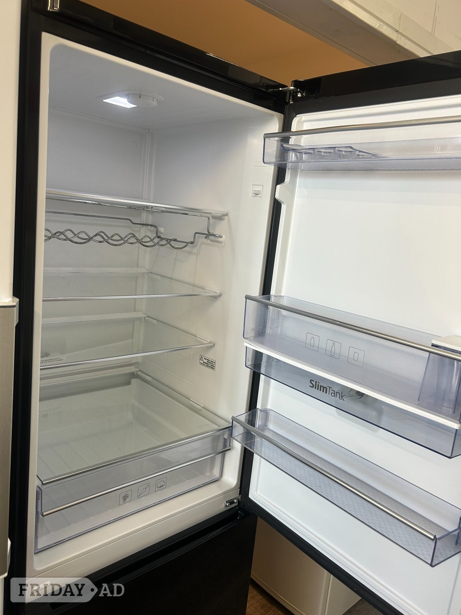 BEKO 60/40 FRIDGE FREEZER