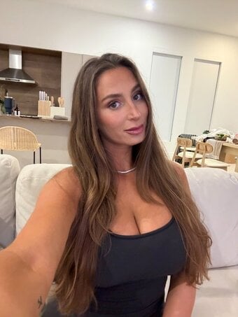 ESCORTS SERVICE IN ASHFORD