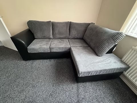 RIGHT HAND BYRON CORNER SOFA FIXED BACK - BLACK SNAKE/GREY CORD