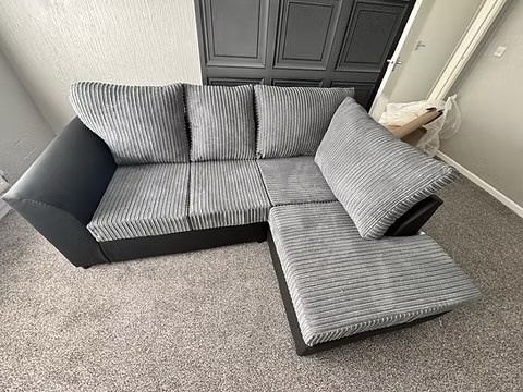 RIGHT HAND BYRON CORNER SOFA FIXED BACK - BLACK SNAKE/GREY CORD - Furniture in Rotherham