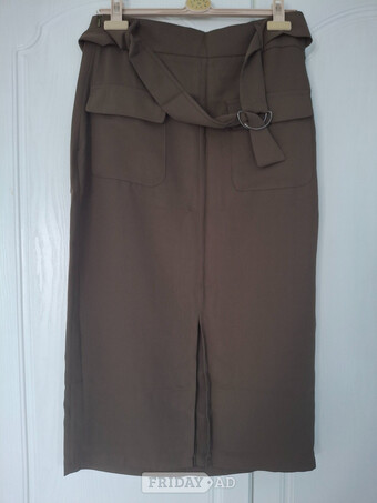 Lightweight khaki skirt