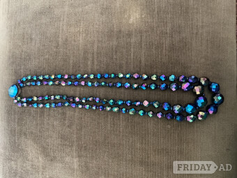 Vintage Carnival GGlass Beaded Necklace: Peacock Iridescent