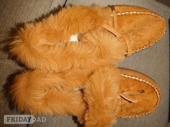 Brown slippers size 4 Euro 37