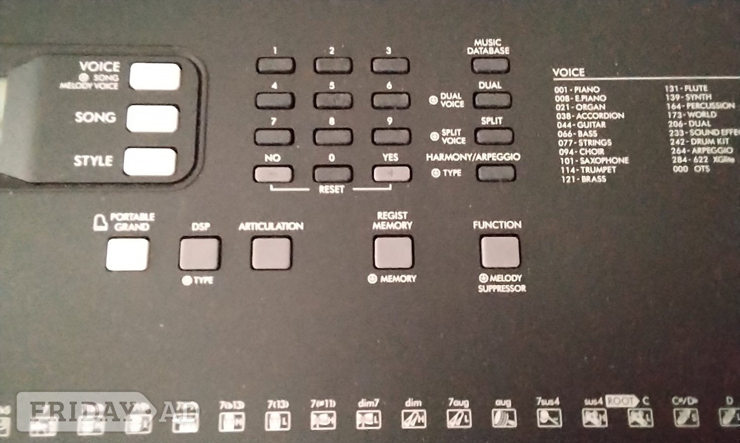 Yamaha Keyboard with manual - Musical Instruments