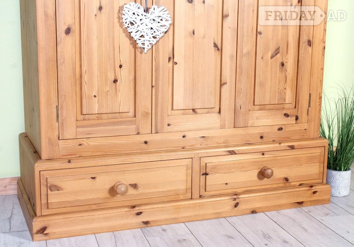 Hailsham UK Delivery - Large Two Door Pine Farmhouse Wardrobe