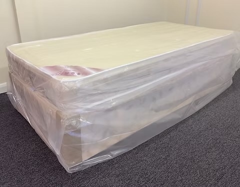 SINGLE WINCHESTER DIVAN BASE AND 7 INCH LIGHTLY QUILTED MATTRESS
