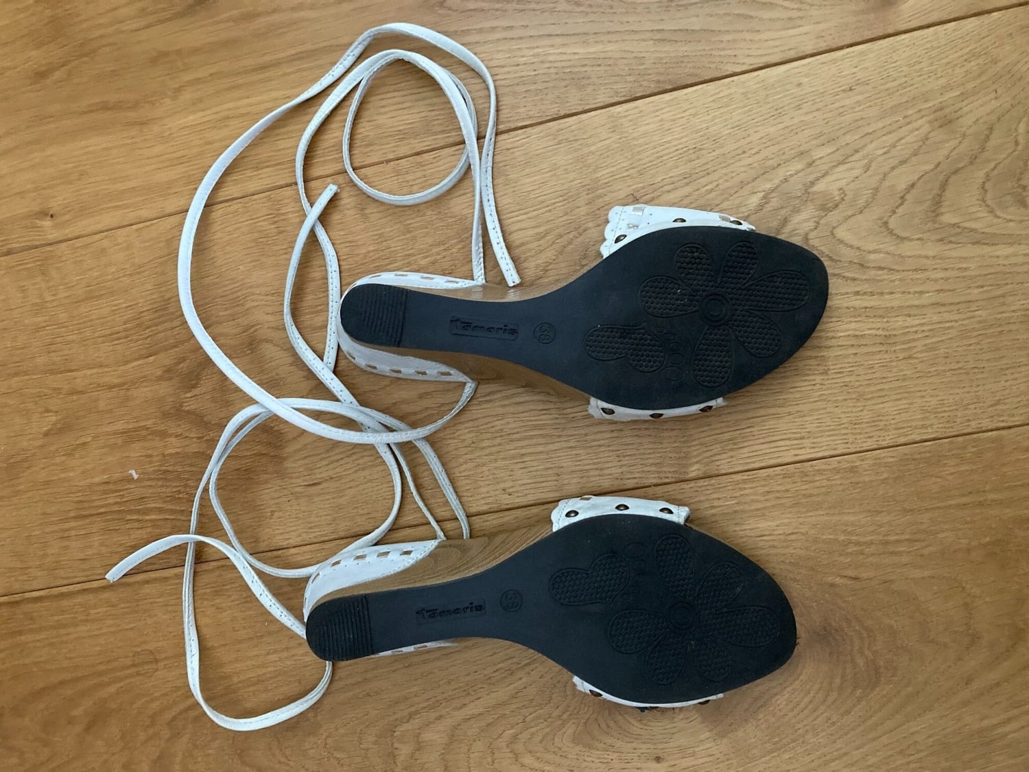 Wortmann Tamaris Gladiator Ankle Tie Sandals - Size: UK 5/EU 38 - Clothing, Footwear & Accessories in Crawley