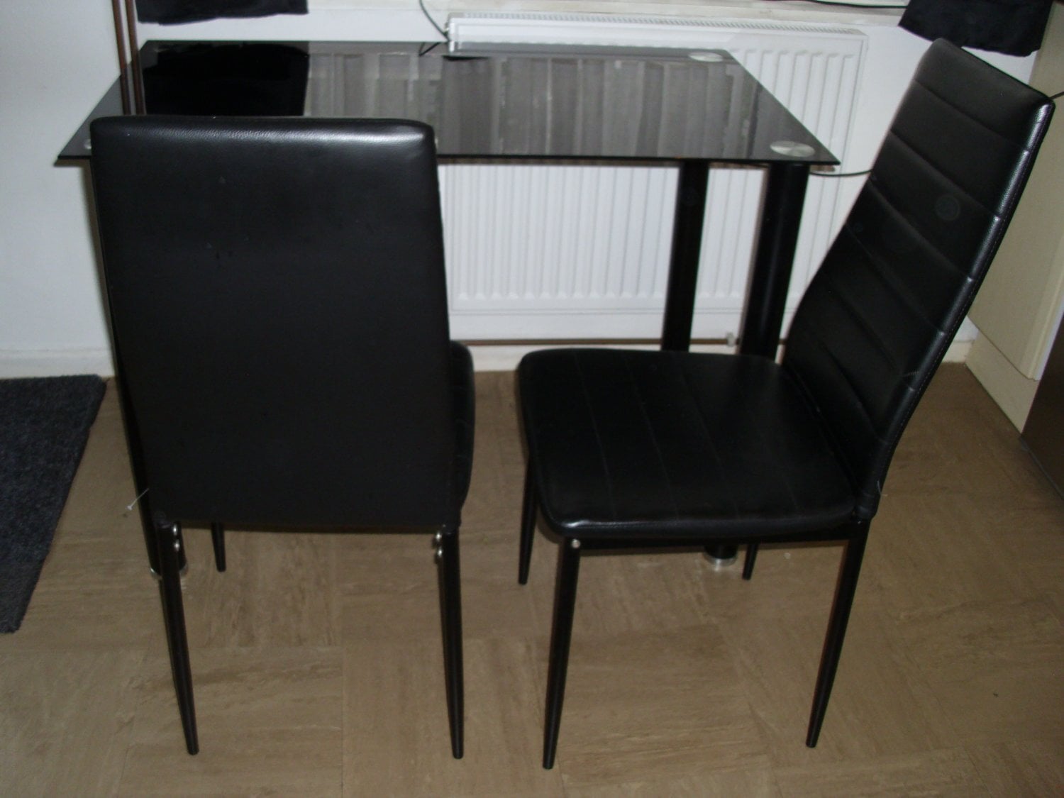 Eastbourne dining table and chairs set