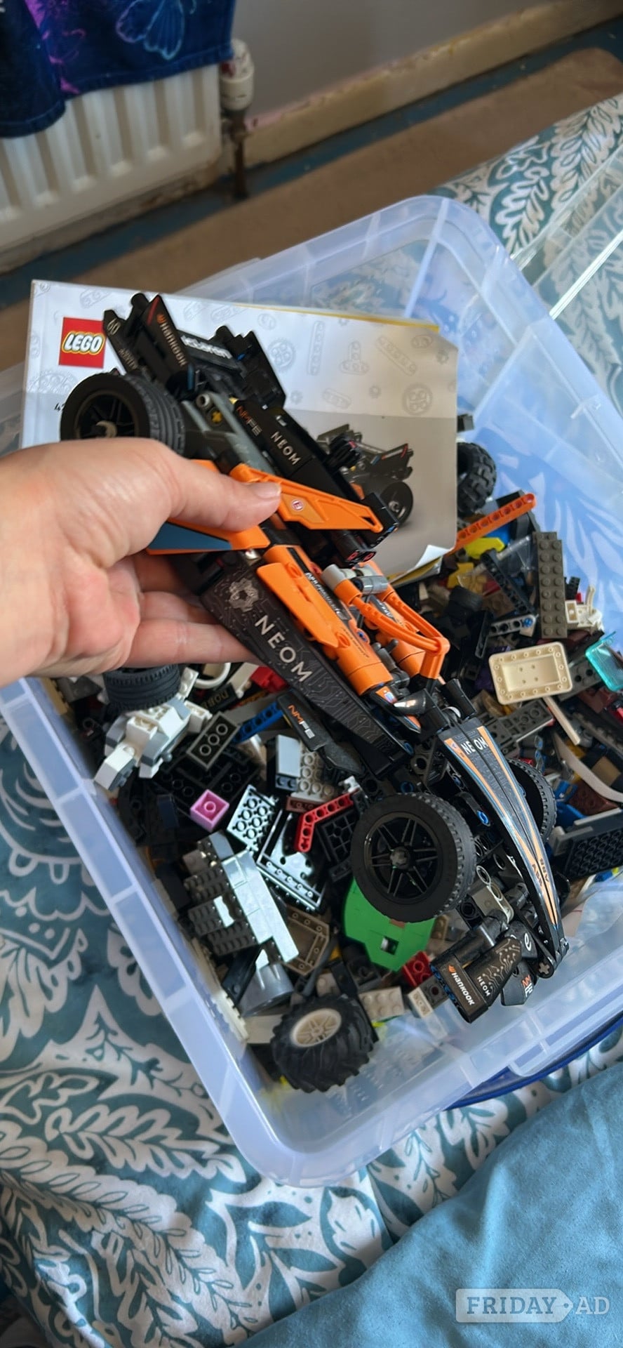 Peterborough Large box of Lego pieces 