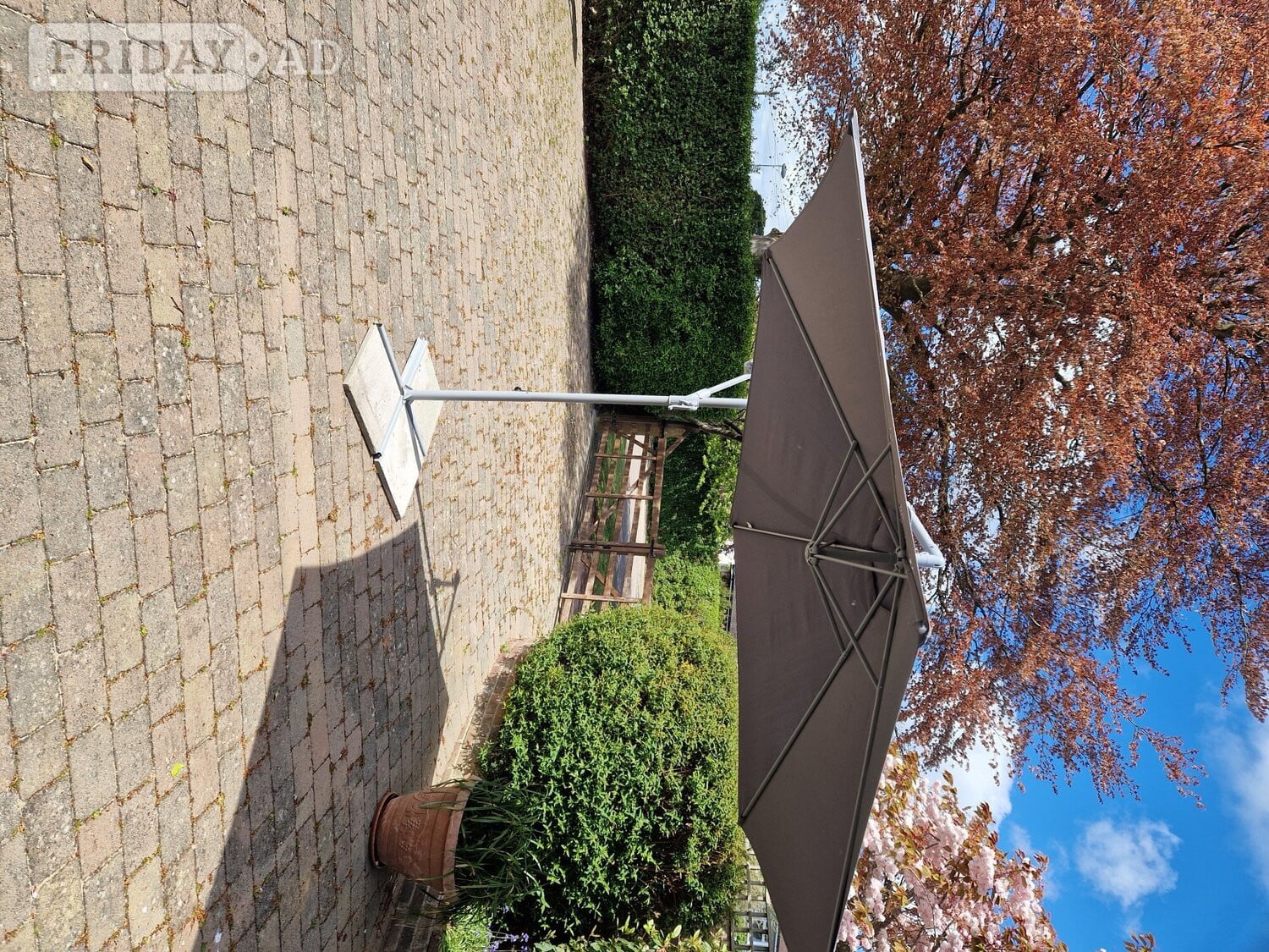 Patio Parasol. Chinese Vases