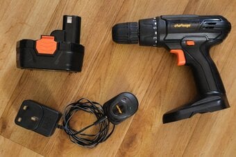 Challenge CDT118F 18v NiCd Cordless Drill with Battery and Charge