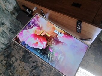 32 inch Samsung Smart tv 