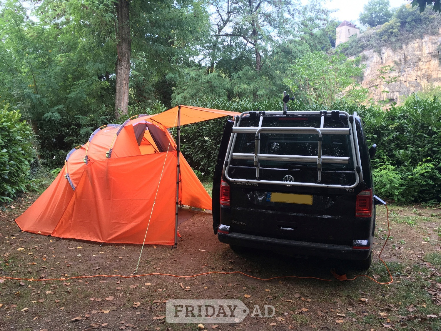SHELTAPOD drive-away awning