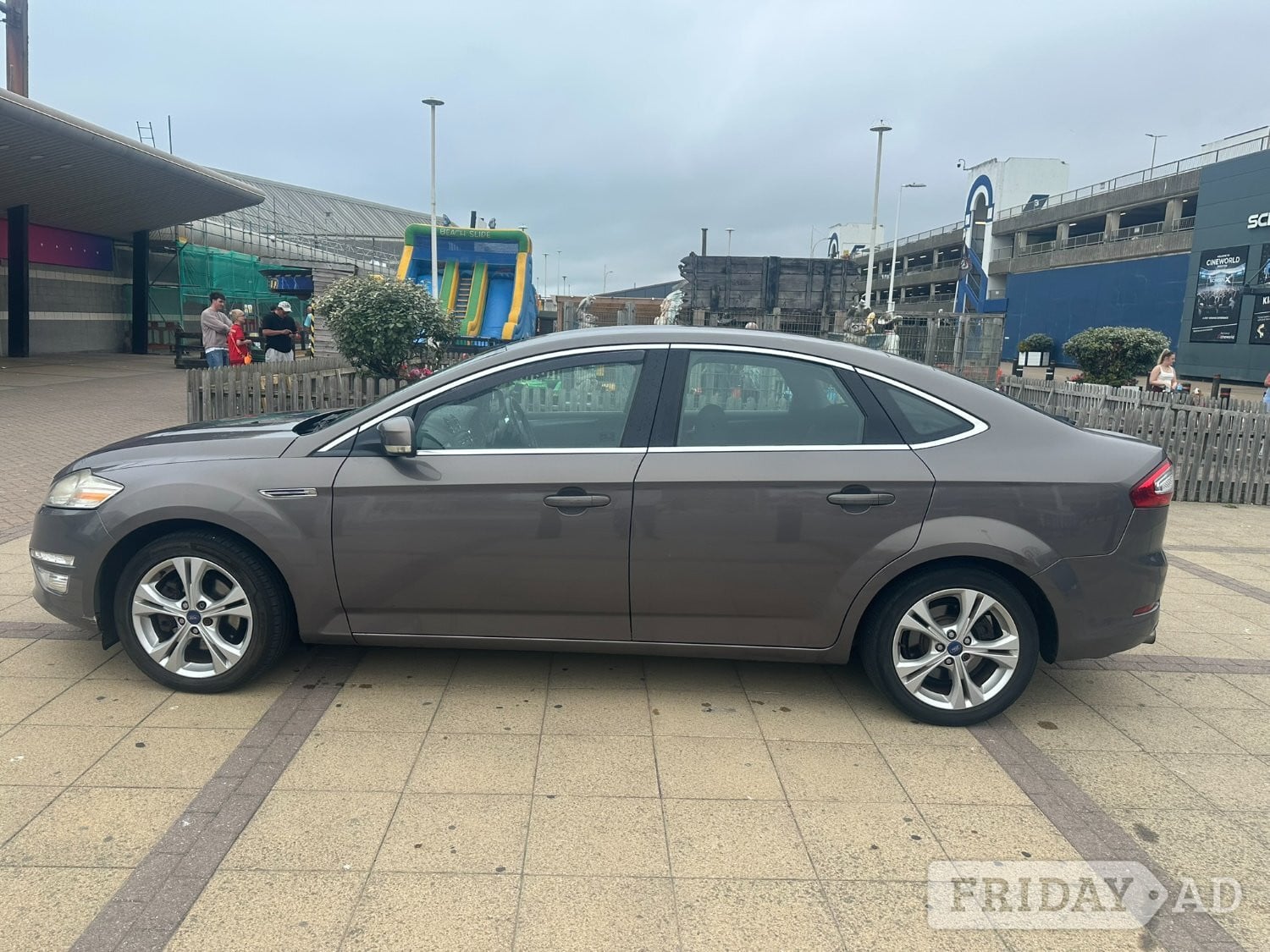 [ berth ]Ford Mondeo