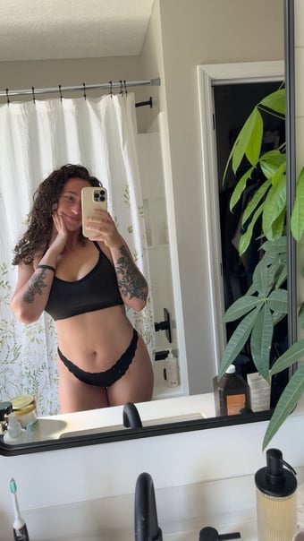 Indulge yourself with a new discreet and sexy escort in town!!