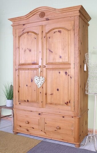 UK Delivery - Lincoln Pine Farmhouse Wardrobe With 2 Drawers