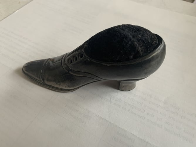 Vintage Pewter Pin Cushion - Antiques & Collectables in Reigate