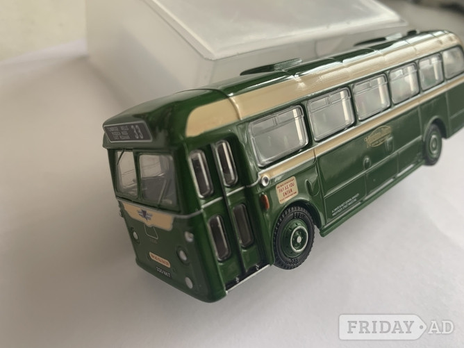 Reigate Maidstone & District Model Bus