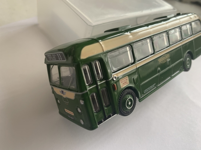 Reigate Maidstone & District Model Bus