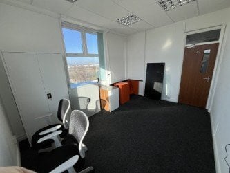 Office Room Avaliable - Archer House Business Centre - Commercial Properties in Eastbourne