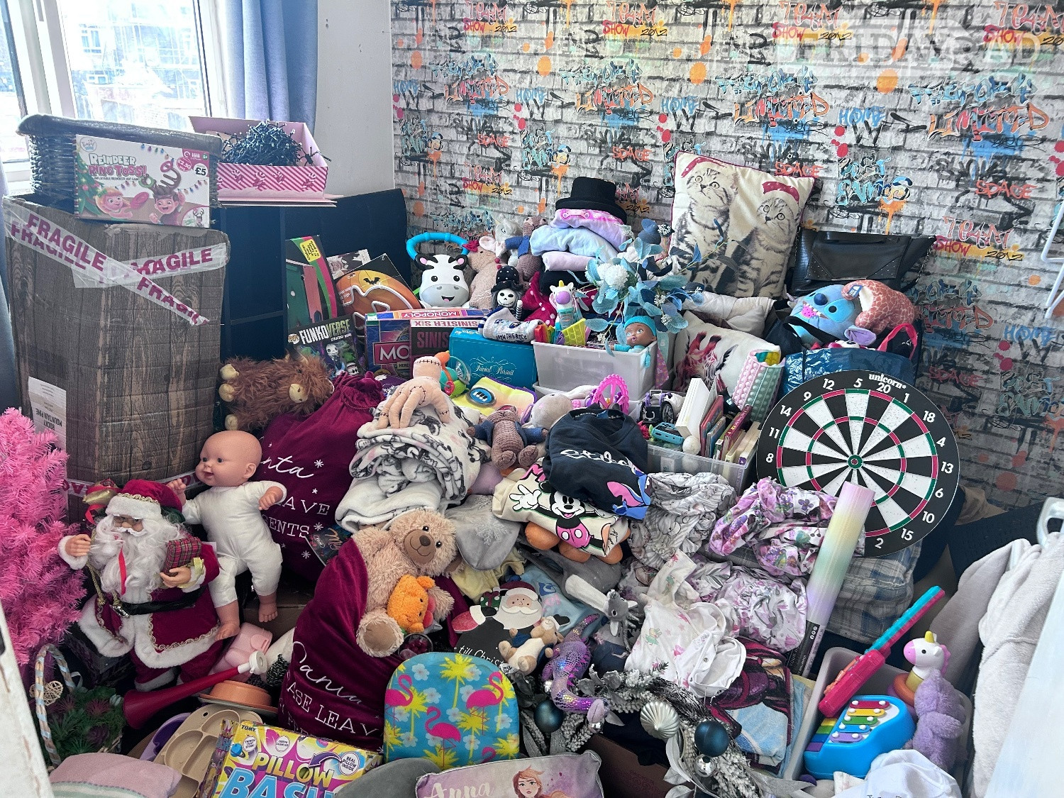 A big car boot job lot over 100 items 