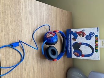 Headphones, sonic as new