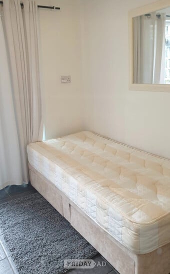 Spacious Room For Rent Hove